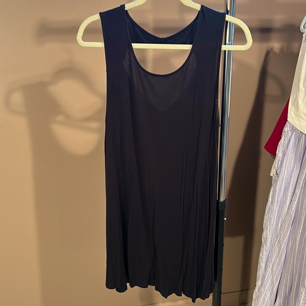 Black t-shirt dress with cut out in back - 🥂 sale!